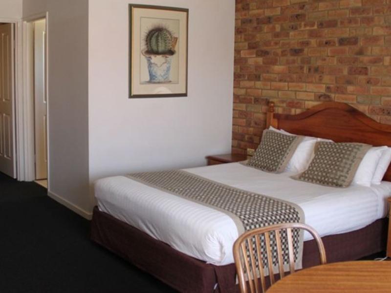 Best Western Ambassador Motor Inn & Apartments Вага Вага Екстериор снимка