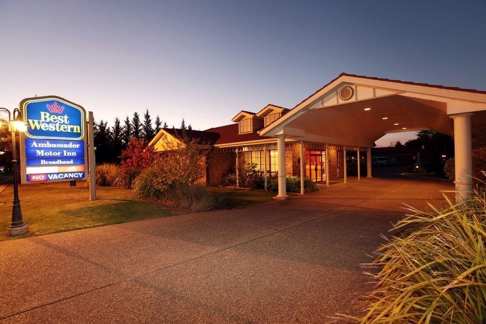 Best Western Ambassador Motor Inn & Apartments Вага Вага Екстериор снимка