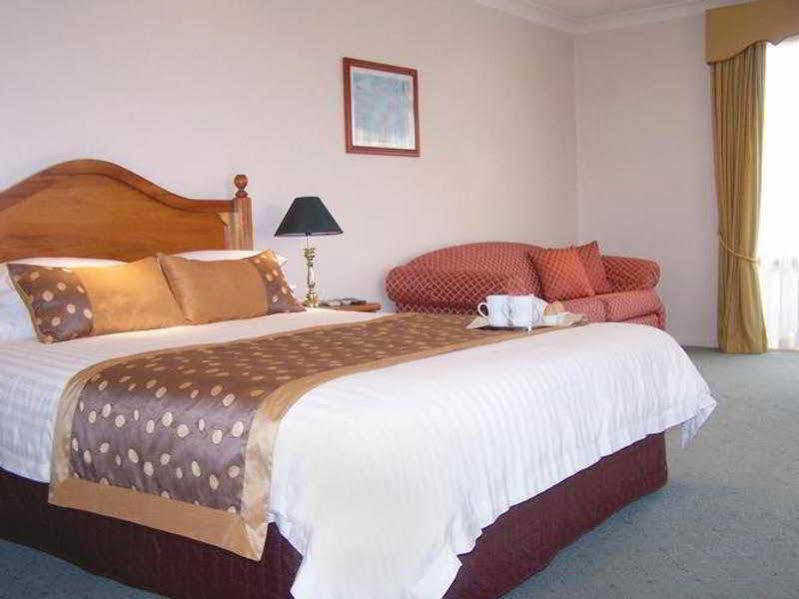 Best Western Ambassador Motor Inn & Apartments Вага Вага Екстериор снимка